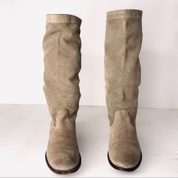 ITALIAN SOFT SUEDE BLOCK BOOTIES MADE IN ITALY - Picture 3 of 16